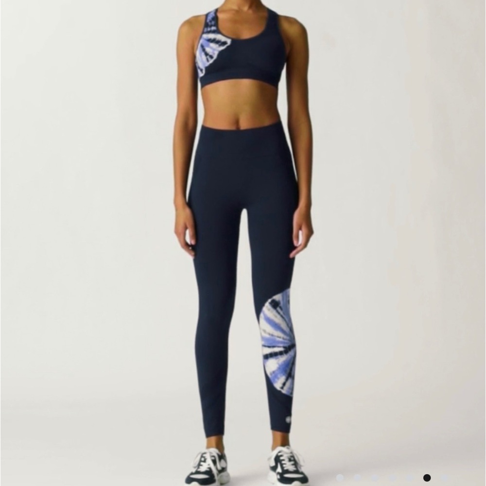 High-Rise Seamless and Seamless Racerback Bra.  Brand new. (2 pieces)